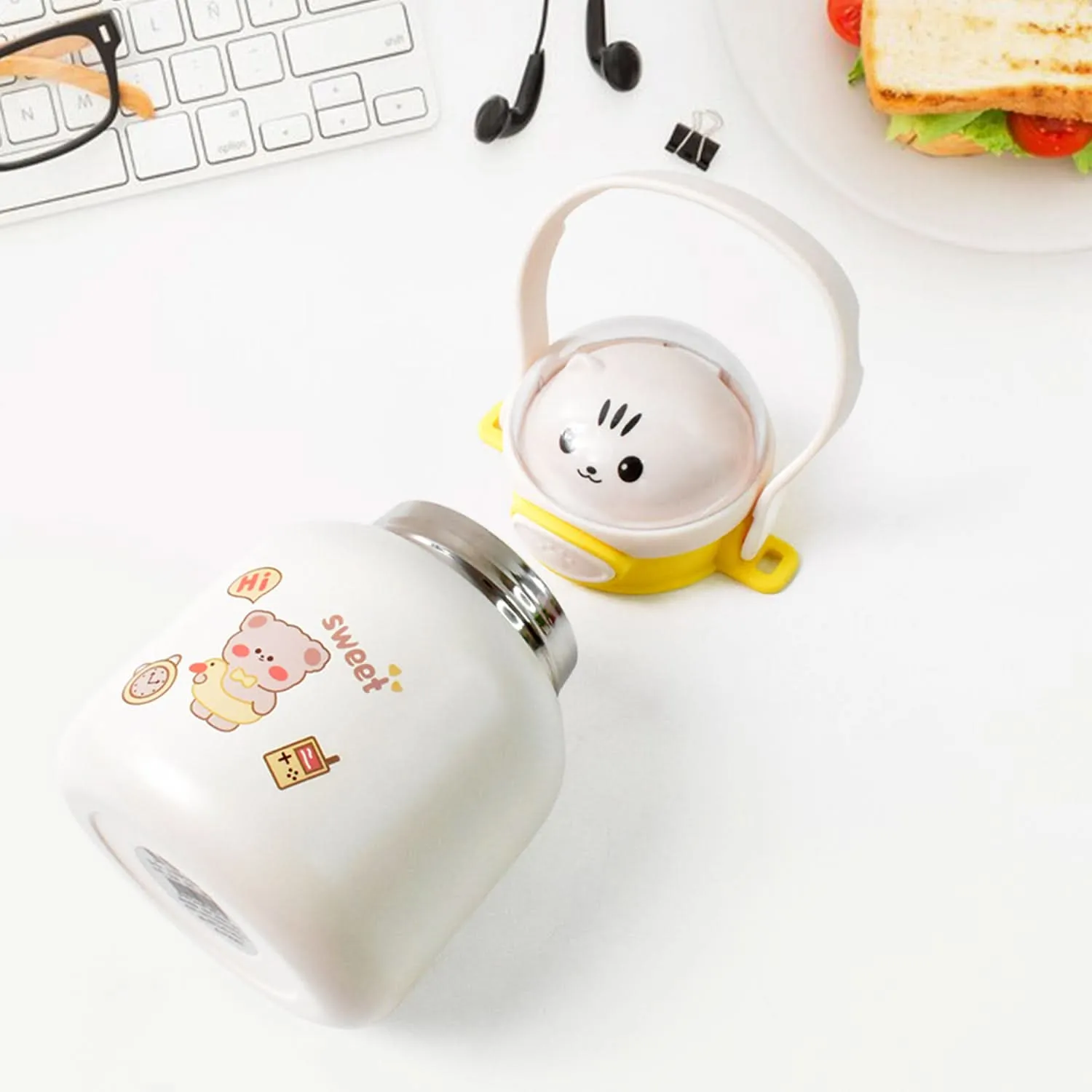 700ml Stainless Steel Vacuum Insulated Bottle with Handle & Strap – Leak-Proof Travel Cup