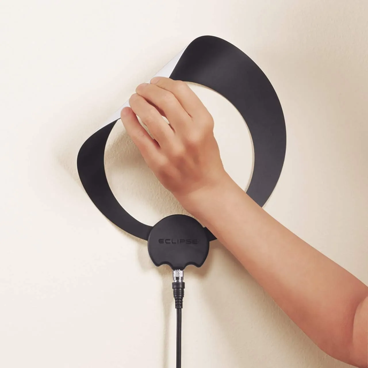 Antennas Direct ClearStream Eclipse UHF Indoor TV Antenna, Reversible, 35  Mile Range, 4K 8K UHD, NEXTGEN TV – w/ 12 ft. Cable, Grips to Walls & Windows