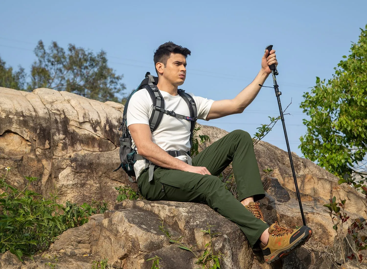 BGOWATU Men's Hiking Pants Quick Dry Lightweight Water Resistant Outdoor Sports Pants with Zipper Cargo Pockets