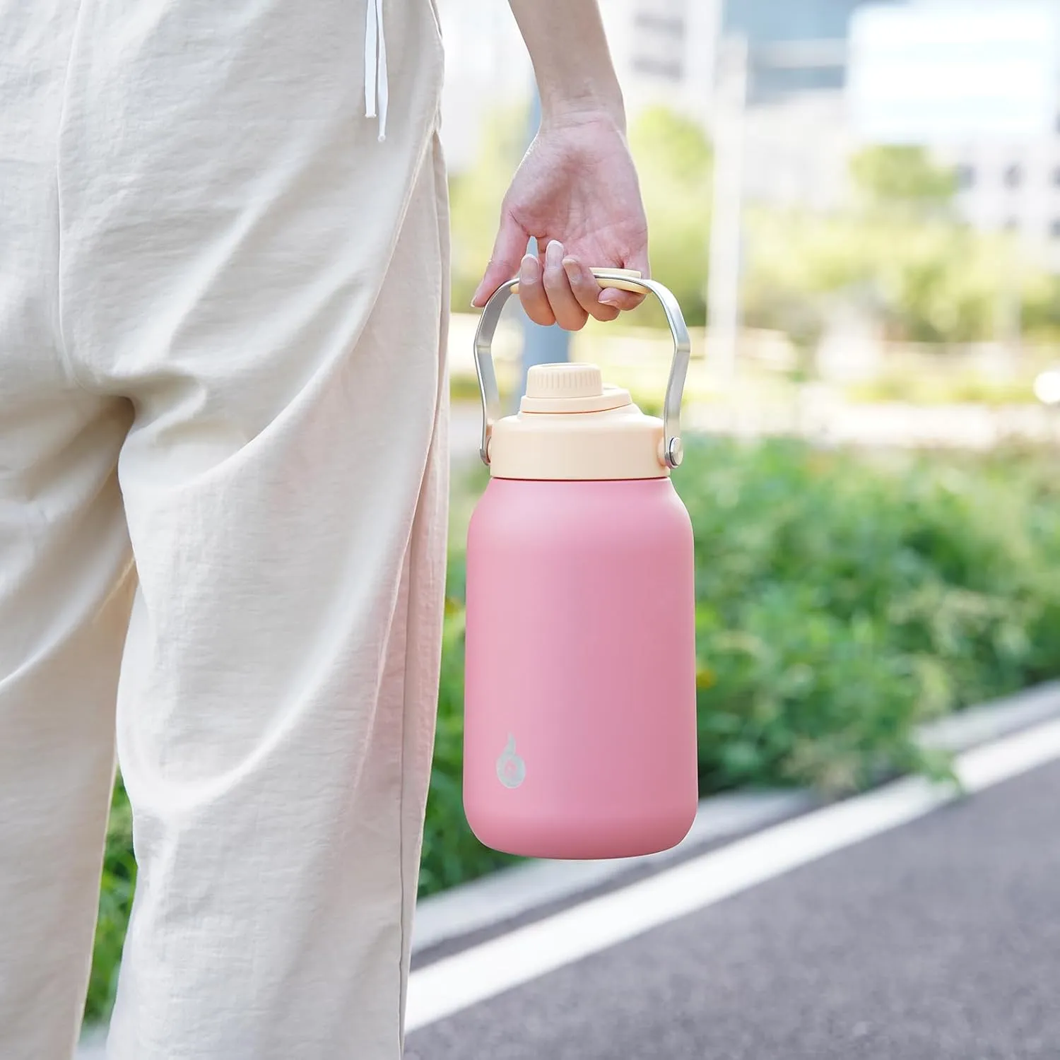 BJPKPK Half Gallon Insulated Water Bottles, 64oz Water Jug with Metal Handle & BPA Free Spout Lid, Dishwasher Safe Thermos, Large Stainless Steel Gym Sport Jugs, Milky White