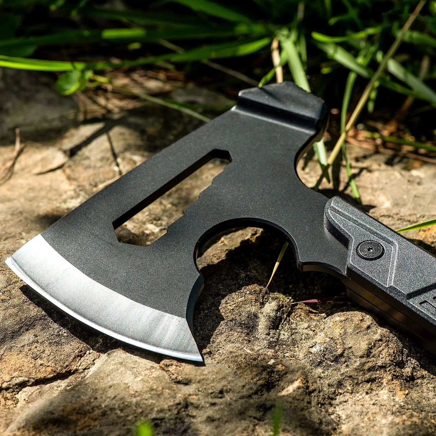 Camping Axe and Survival Hatchet 17.5in Full Tang with 3.7in Stainless Steel Blade,Hammer and ABS Handle for Outdoor Survival Camping Throwing and Everyday Tasks, Black