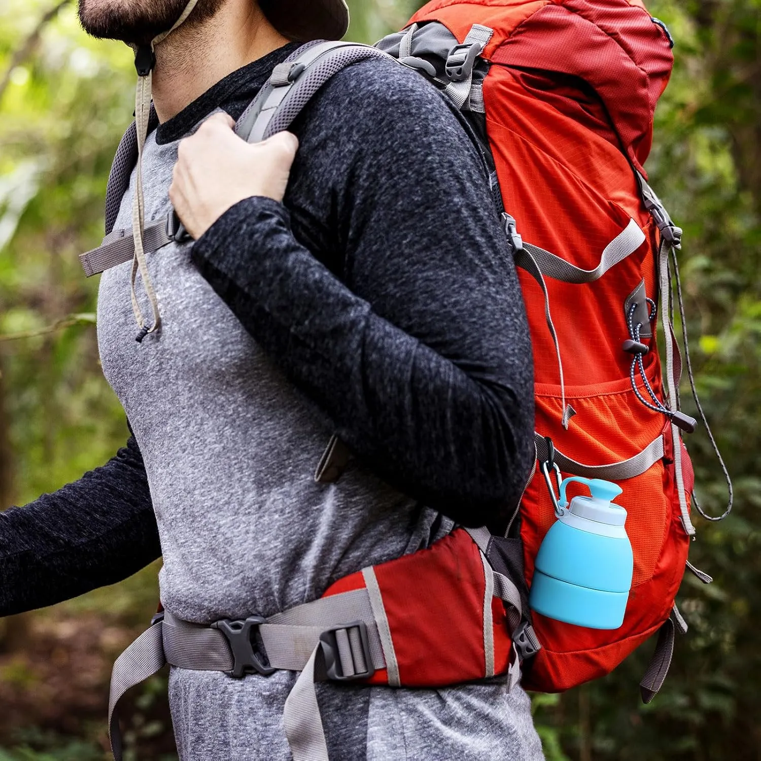 Collapsible Lightweight 20oz Water Bottle, Food-Grade Silicone BPA Free, Foldable Portable Leak Proof Office Travel Cycling Sports Outdoor Water Bottle with Vertical Hook (blue, Short nozzle)