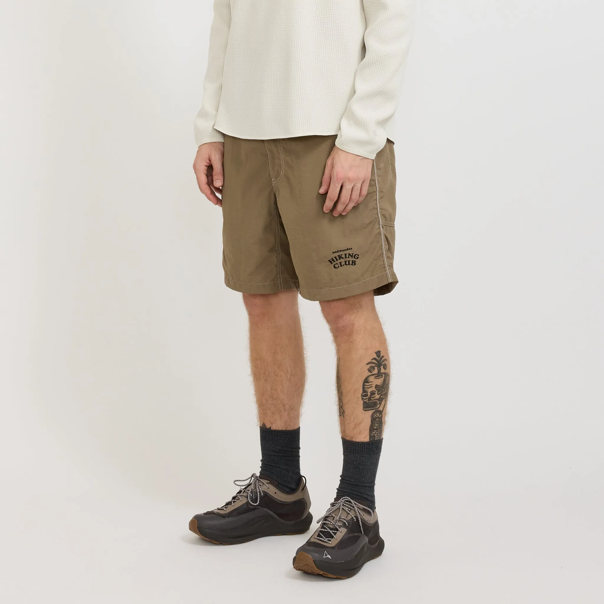 Hiking Club Ny Taffeta Hiker Short Pants Beige