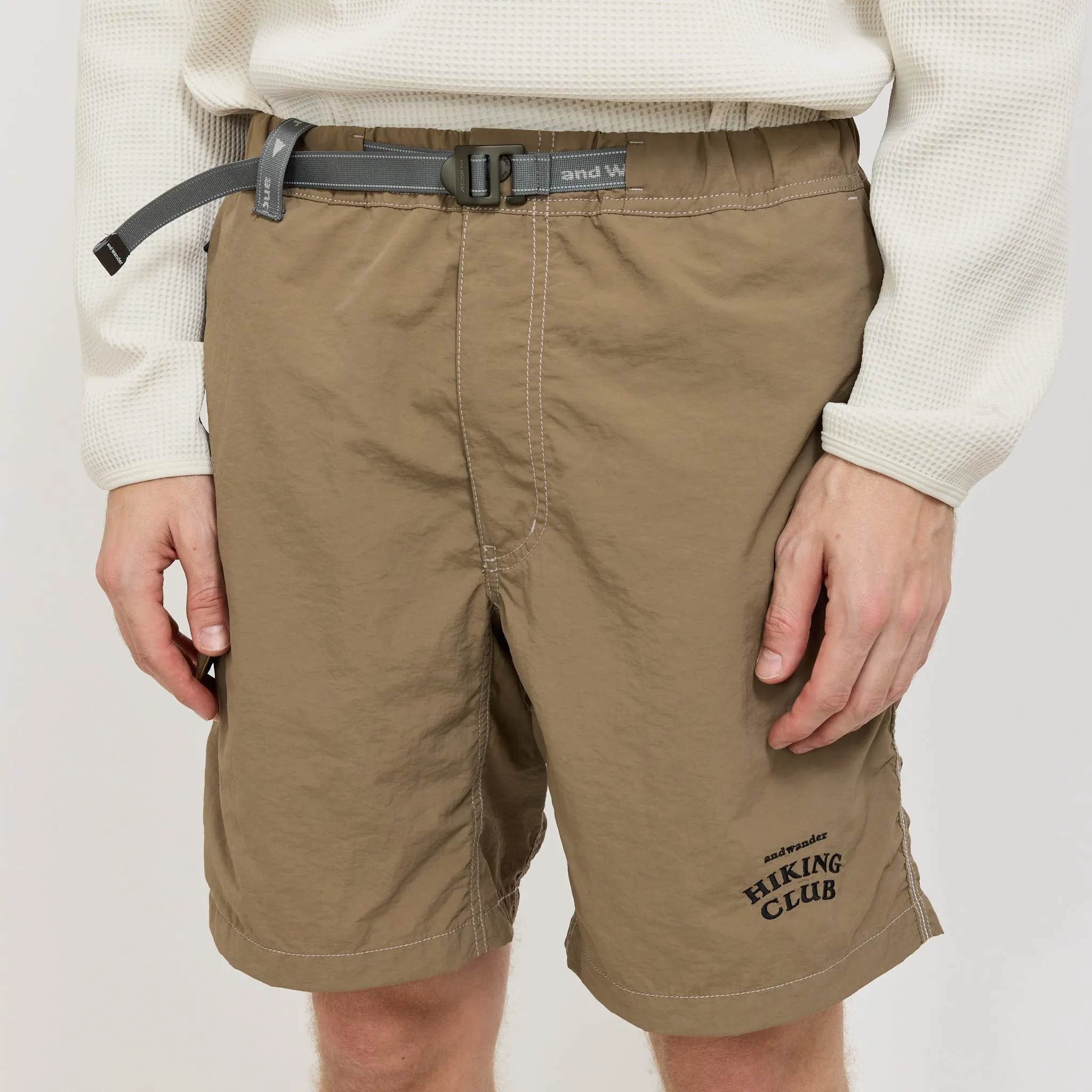 Hiking Club Ny Taffeta Hiker Short Pants Beige