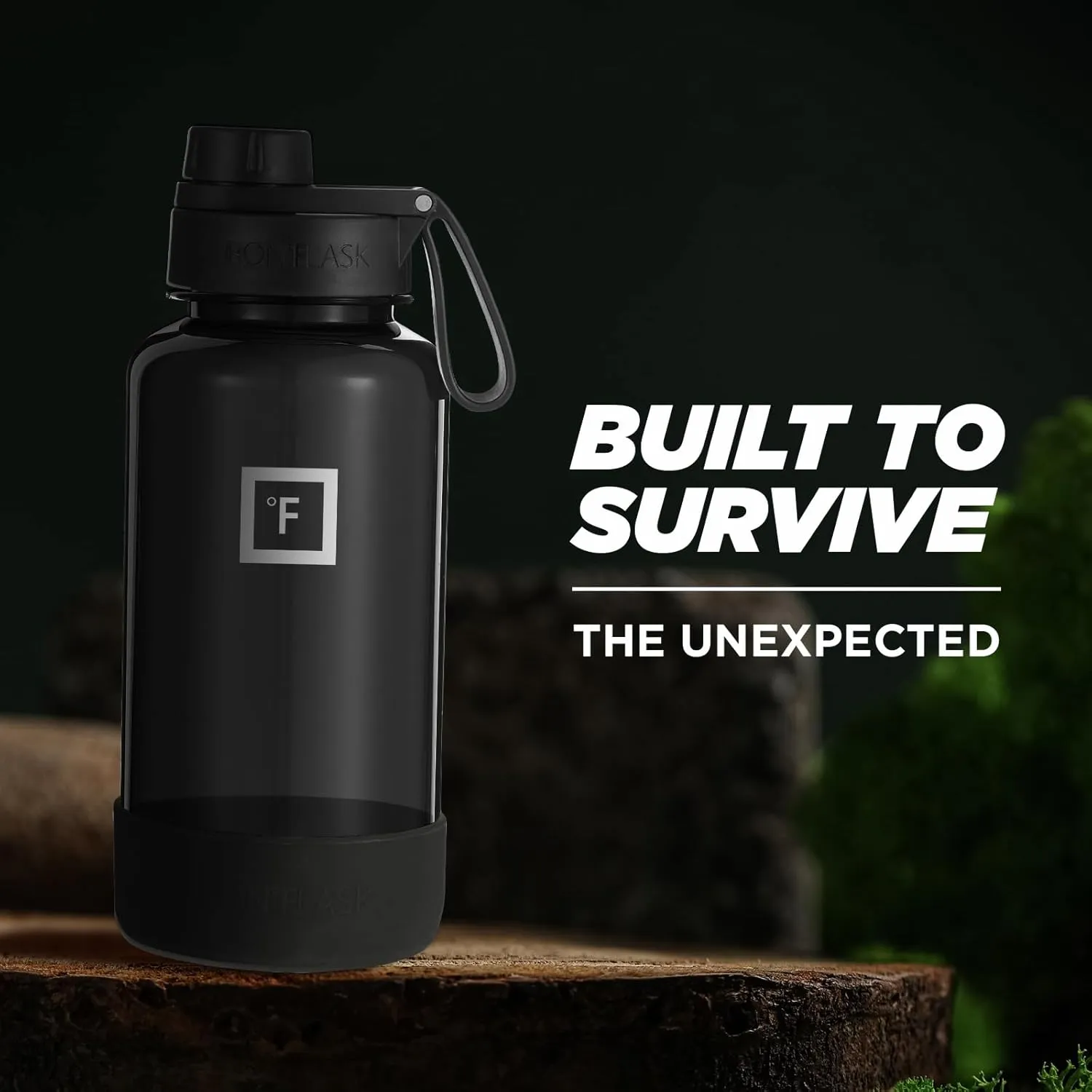 IRON °FLASK Clear Tritan Trekker Water Bottle with Chug Lid & Rubber Boot - Leak Proof & Lightweight for Gym, Hiking, Sports - Dishwasher Safe, BPA Free Plastic - Black, 32 Oz
