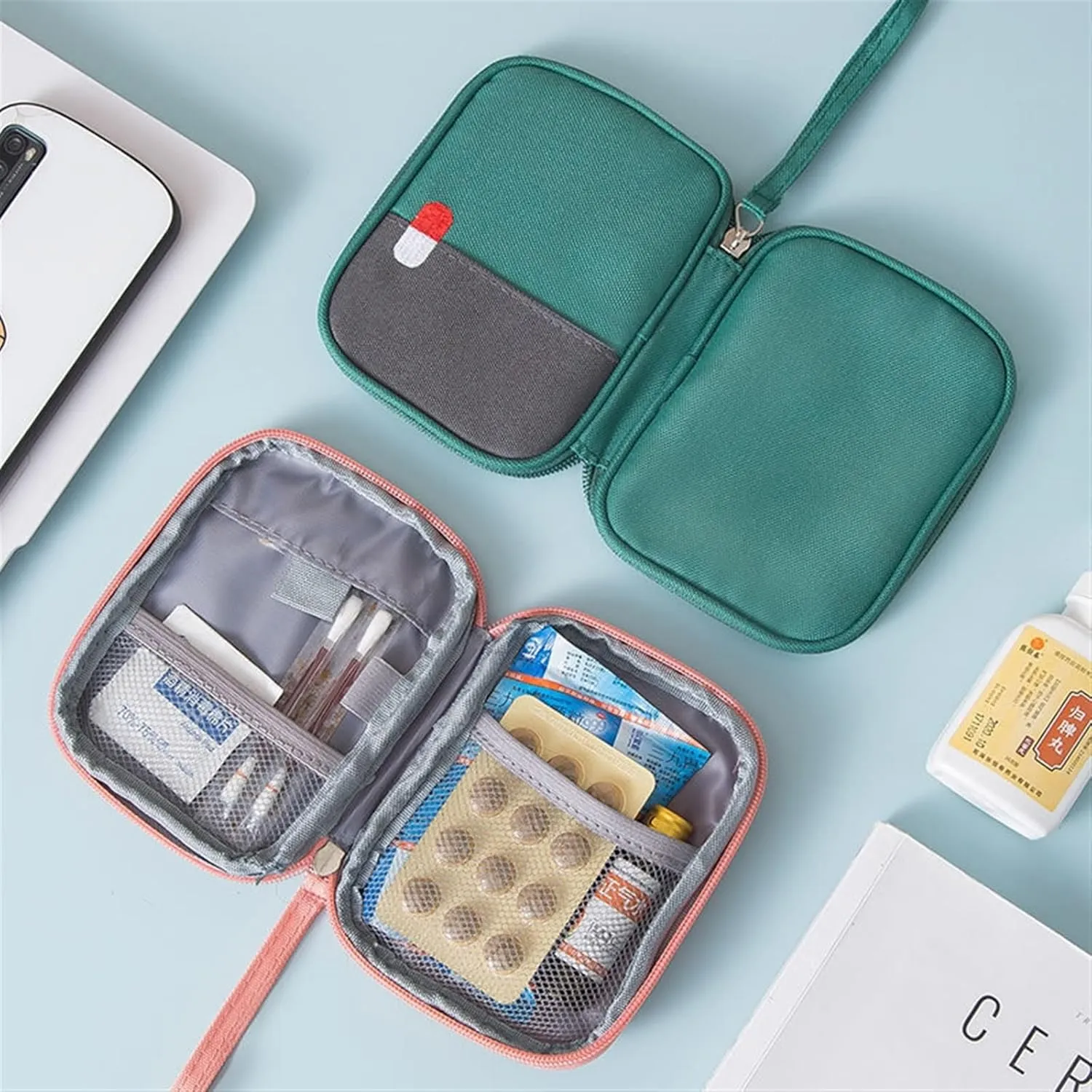 Large/mini Capacity Medicine Storage Bag,Portable Mini First Aid Pouch Medical Kit Home First Aid Kit Survival Bag Emergency Bag Travel Medicine Bag Double Handy Pills Pocket for Car,Travel Home(Grey,