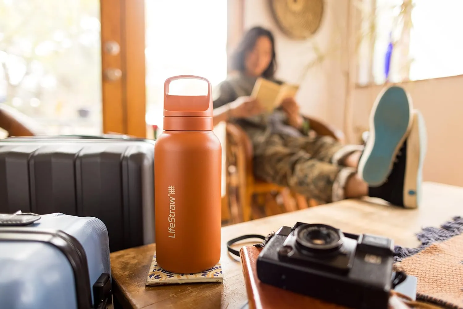 LifeStraw Go Series — Insulated Stainless Steel Water Filter Bottle for Travel and Everyday Use Removes Bacteria, Parasites and Microplastics, Improves Taste, 1L Laguna Teal