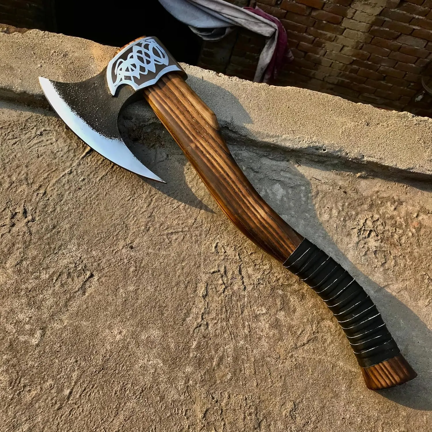 [MDM King Tools] Custom Handmade Viking Axe Medieval Ax with Viking Gift, Hand Axes, Viking Gifts for Men, Camping Tomahawk, Bearded, Ragnar Axe with Leather Sheath (Ngarzila)