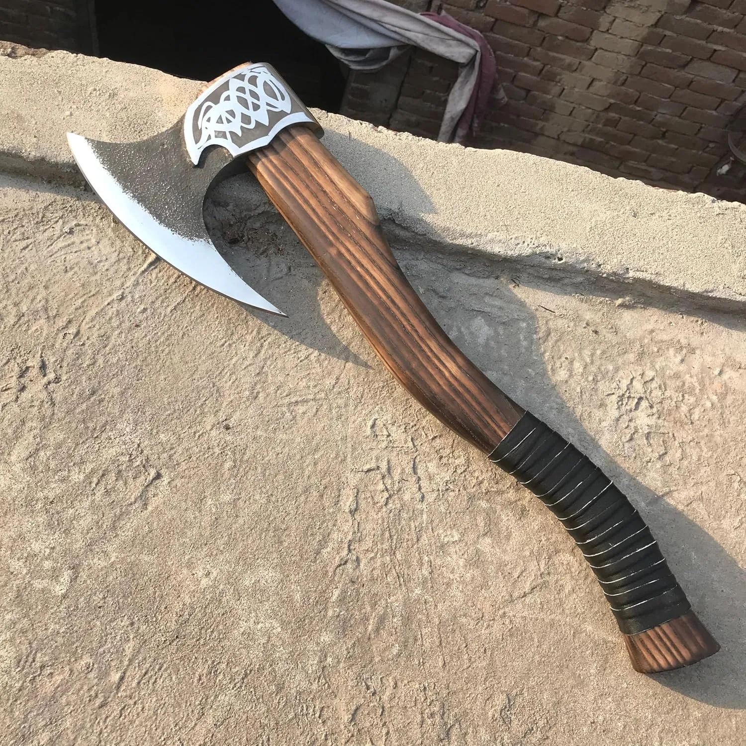 [MDM King Tools] Custom Handmade Viking Axe Medieval Ax with Viking Gift, Hand Axes, Viking Gifts for Men, Camping Tomahawk, Bearded, Ragnar Axe with Leather Sheath (Ngarzila)