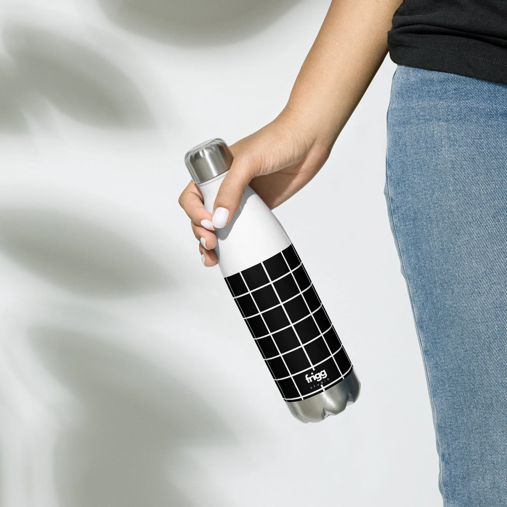 MONOCHROME - STAINLESS STEEL WATER BOTTLE
