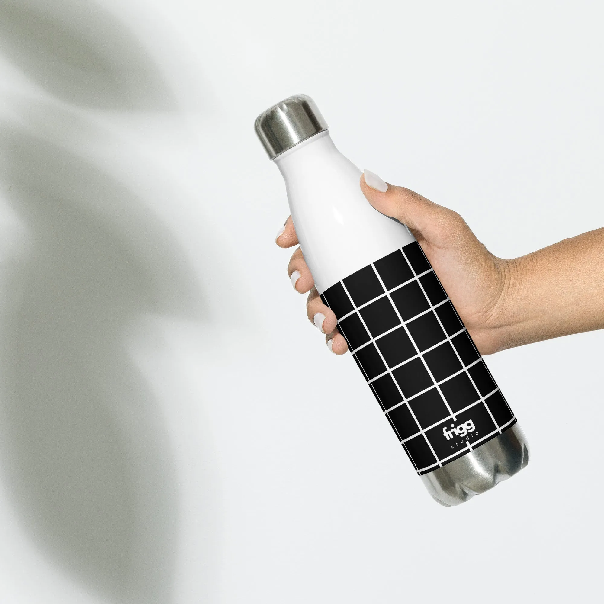 MONOCHROME - STAINLESS STEEL WATER BOTTLE