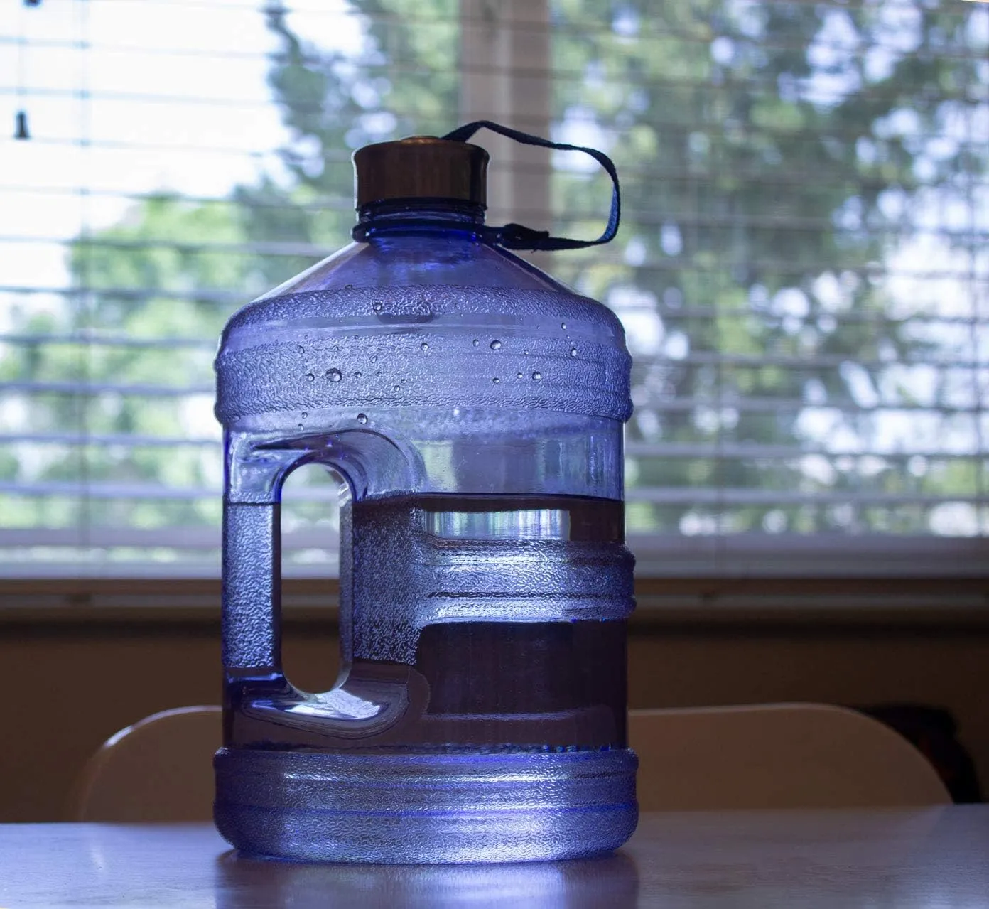 New Wave Enviro 1 Gallon Square BPA Free Bottle with Screw Top Lid and Integrated Handle, Space Saving Design, Ideal for Gym and Outdoor Life, Blue & Iconic 1 Gallon BPA Free Water Bottle (Round)