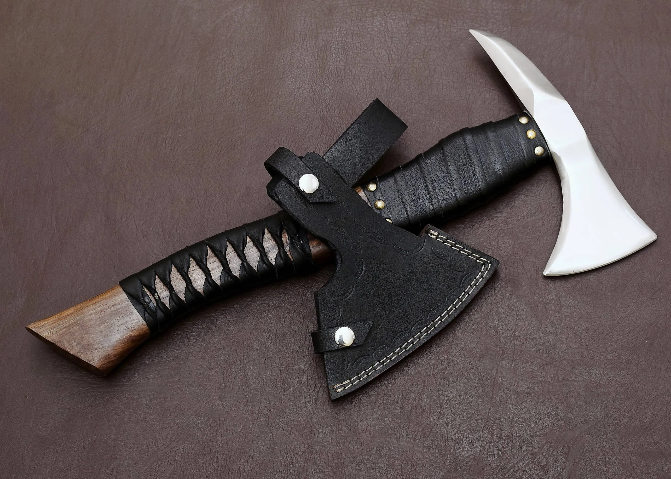 Only Viking Axe - Black Leather Wrap