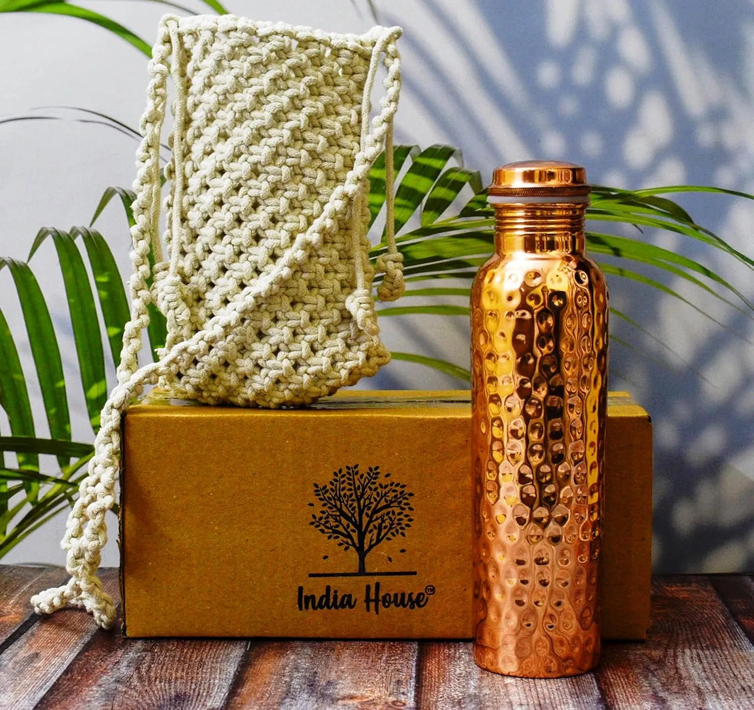 Pure Copper 32oz Hammered Copper Vessel with Carry Bag - Leak-Proof Lid Yoga Gym Water Bottle