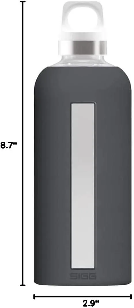 SIGG - Star Water Bottle - BPA-Free, Leak-Proof Glass Bottle, Anti-Shock - Non-Slip Silicone Case - Designed in Switzerland - Shade - 17 Oz