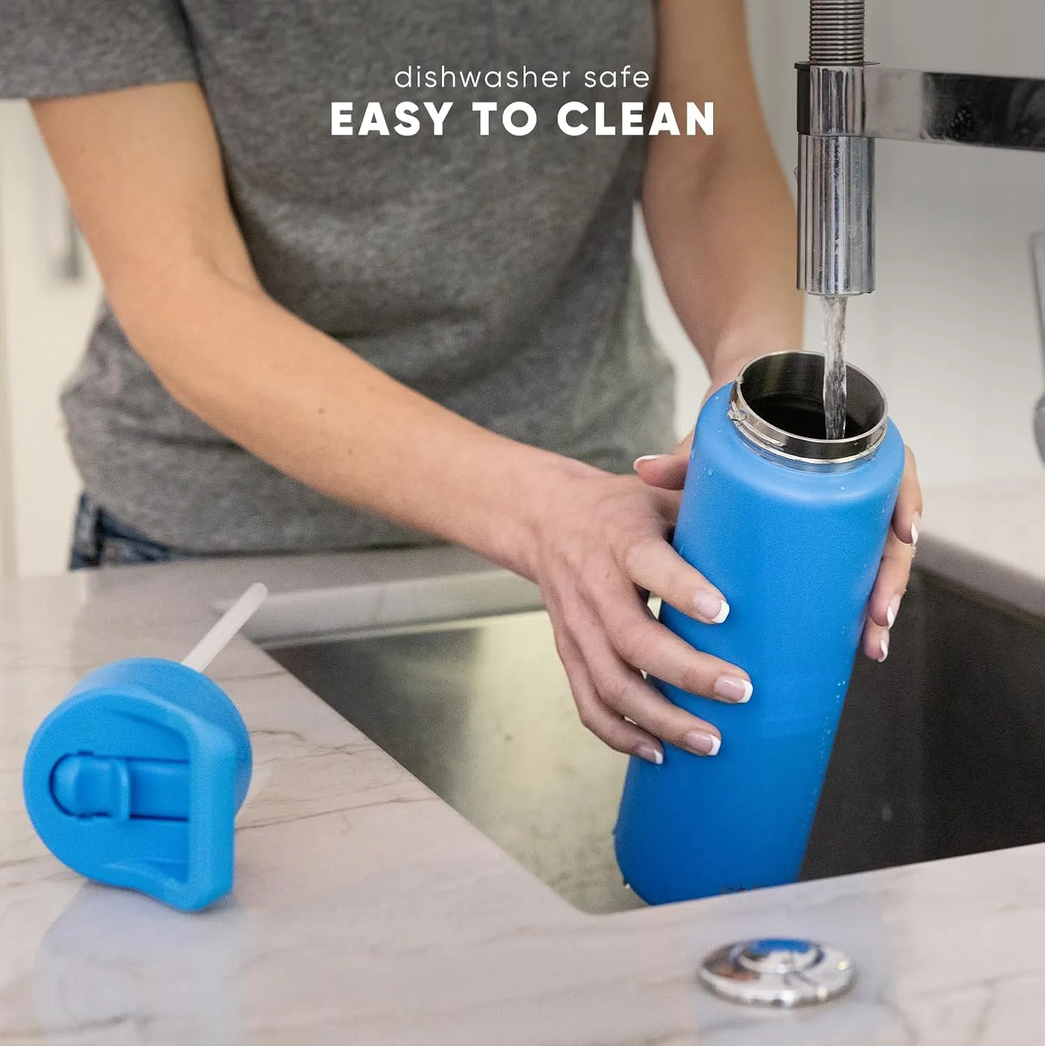 Simple Modern Kids Water Bottle with Straw Lid | Vacuum Insulated Stainless Steel Metal | Reusable Leak Proof BPA-Free Thermos for School | Summit Collection | 18oz, Supersonic Blue