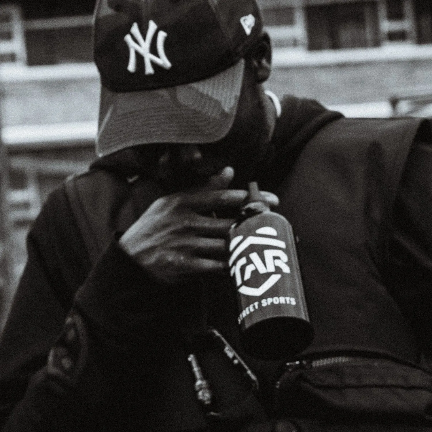 TAR Black Stainless steel water bottle