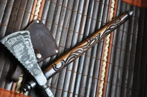 Tomahawk Axe with Beautiful Walnut Hatchet