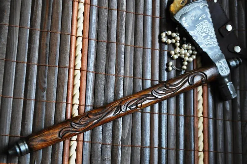 Tomahawk Axe with Beautiful Walnut Hatchet