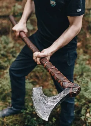 Viking btools / Two Handed Berserker Axe, Hand Forged Steel Axe, Norse Battle Axe, Scandinavian Style Viking Axe,Viking Bearded Tactical,Functional Viking Battle Bushcraft Axe, History of Viking