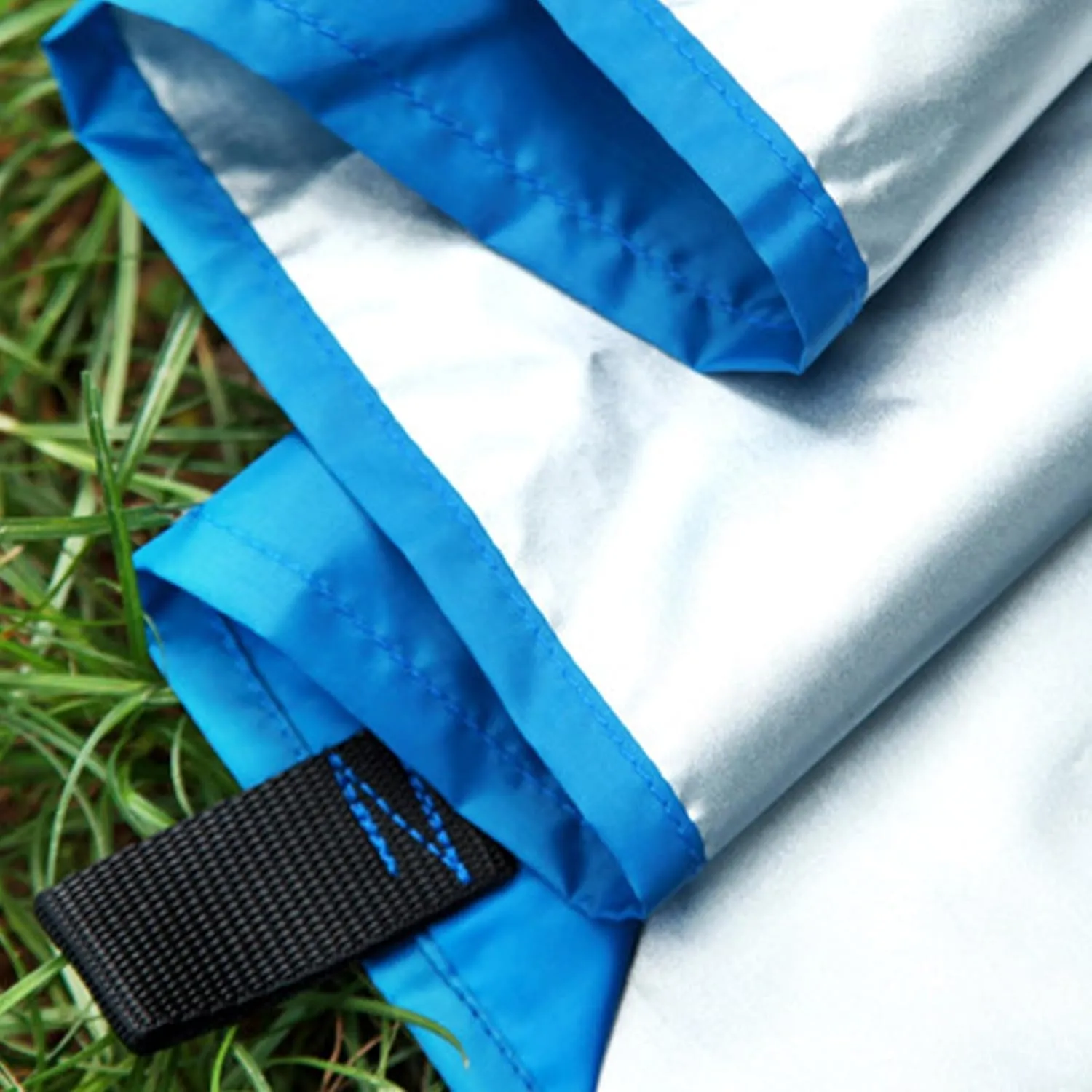 Waterproof Camping Tarp Tent UV-Resistant Multifunctional Camping Tarp Hammock Rain Fly Simple Installation Compact Tent Tarp Outdoor Travel Canopy with Nails Kit
